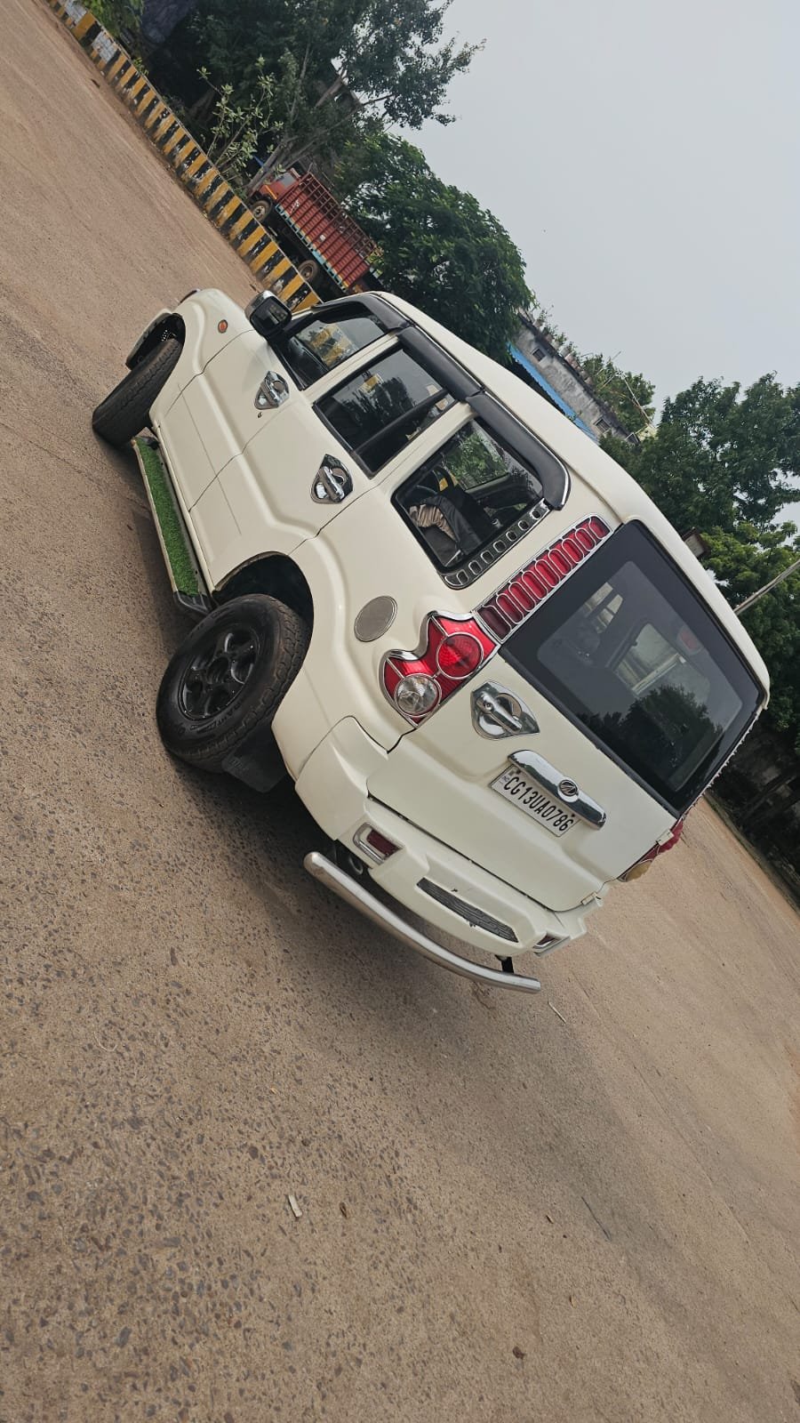 Mahindra Scorpio  Model - M2DI   2013